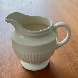 Wedgwood Edme Creamer